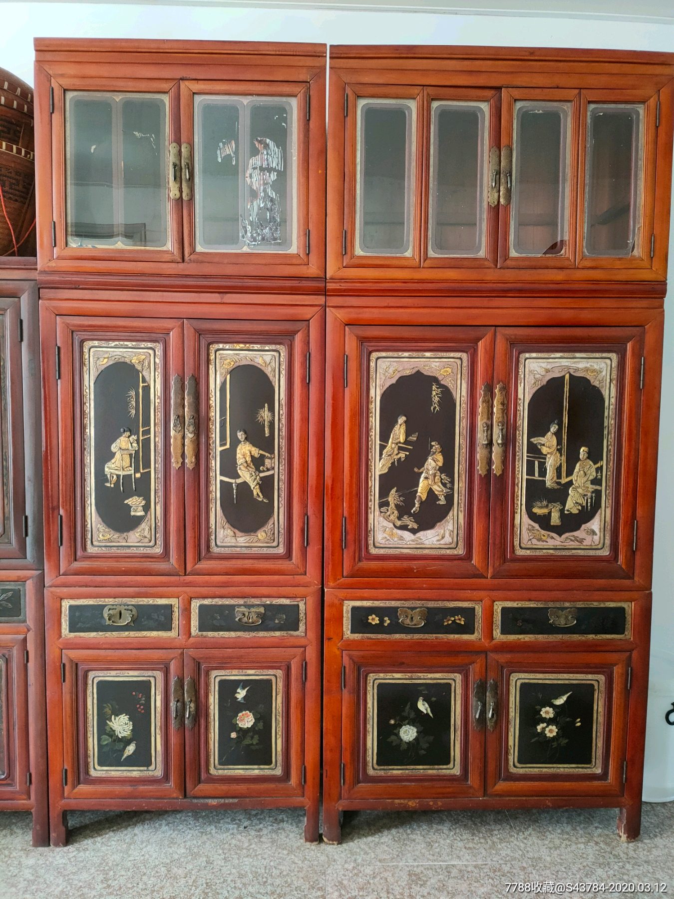 晚清堆塑泥塑人物衣柜温州瓯塑老樟木衣柜二组