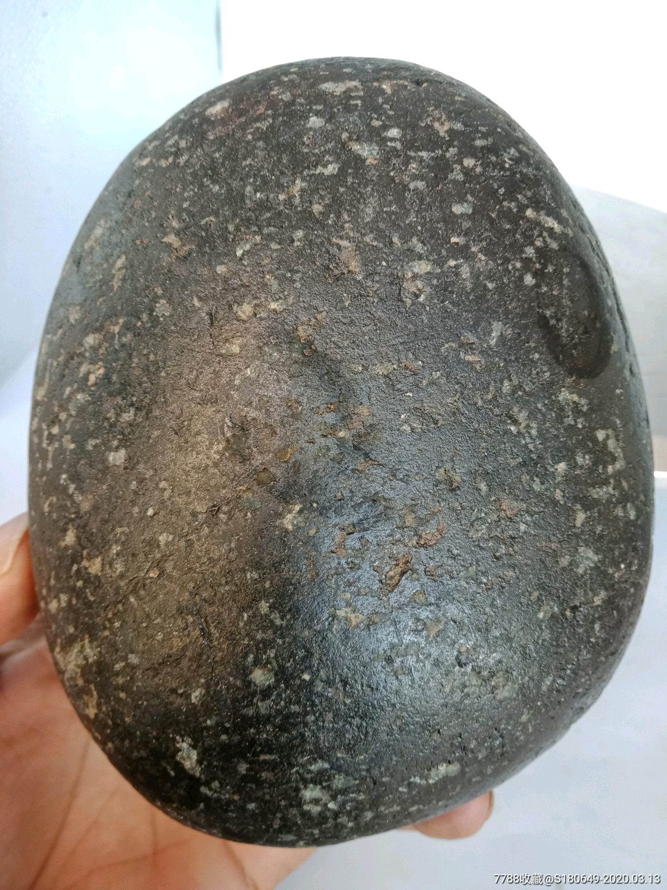 黑又亮陨石