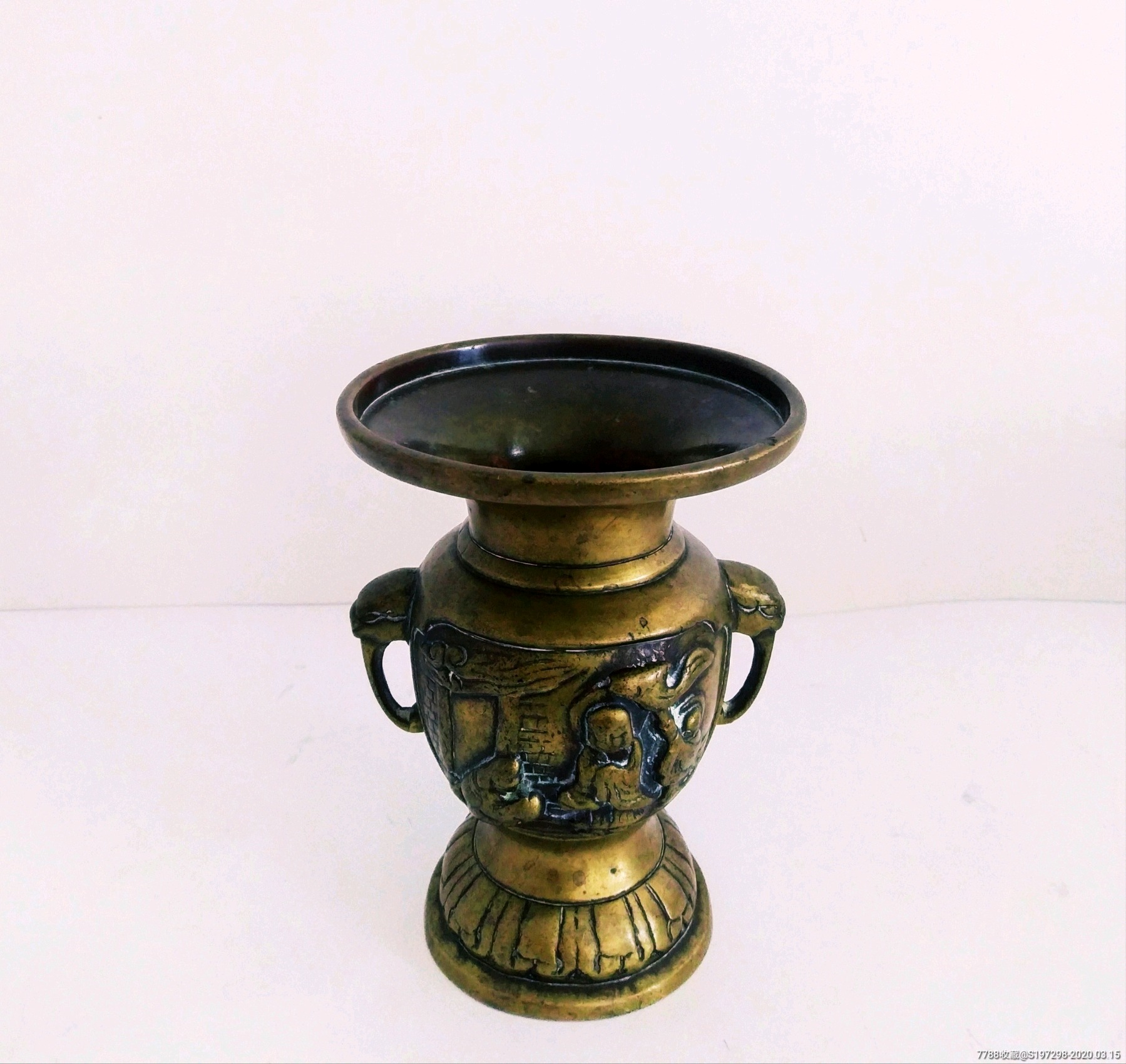 非常漂亮的一个铜花瓶!