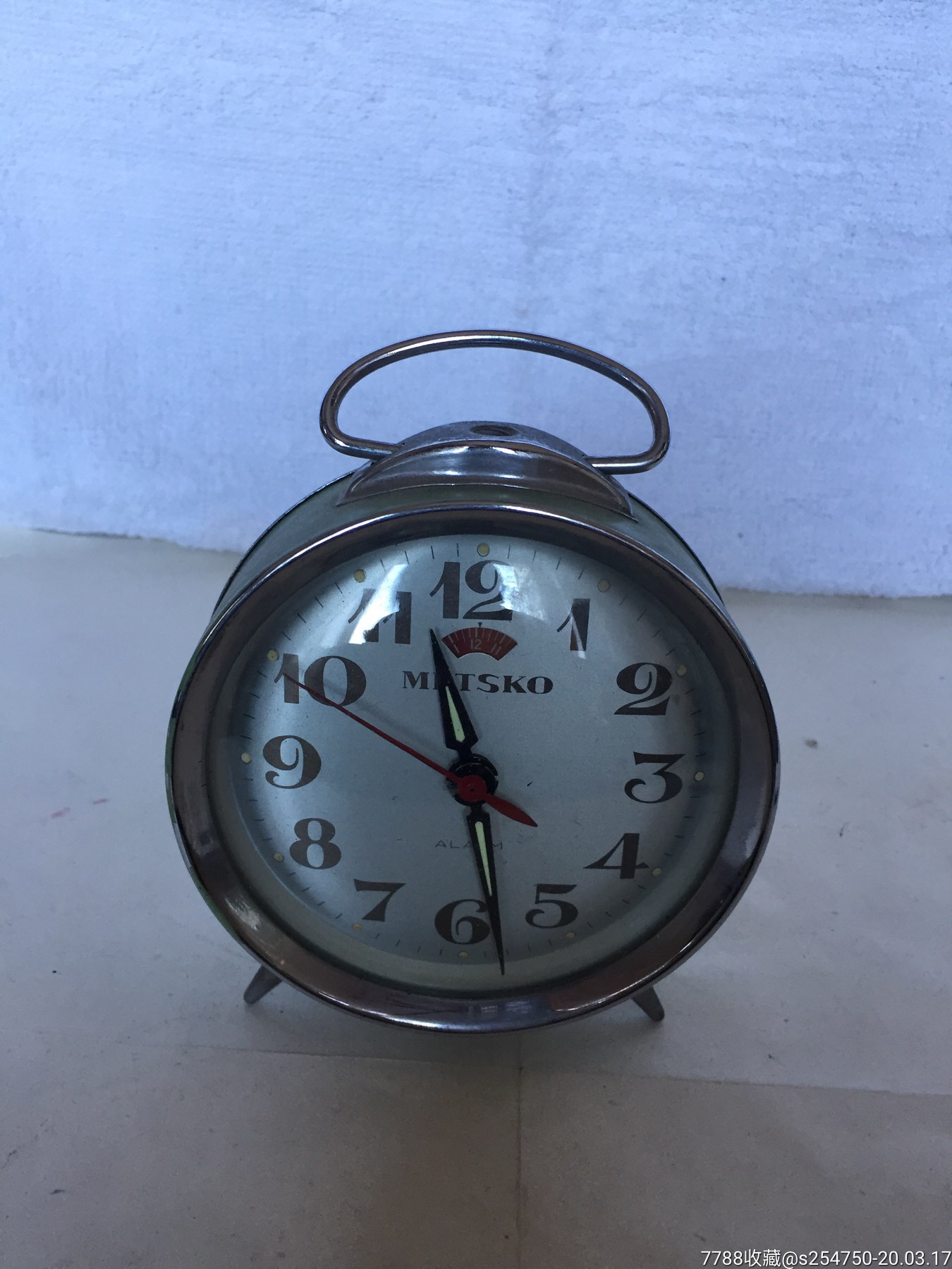 老式metsko绿色闹钟