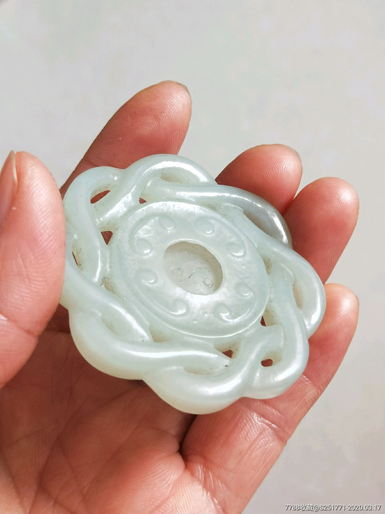 清代和田玉时来运转转心佩