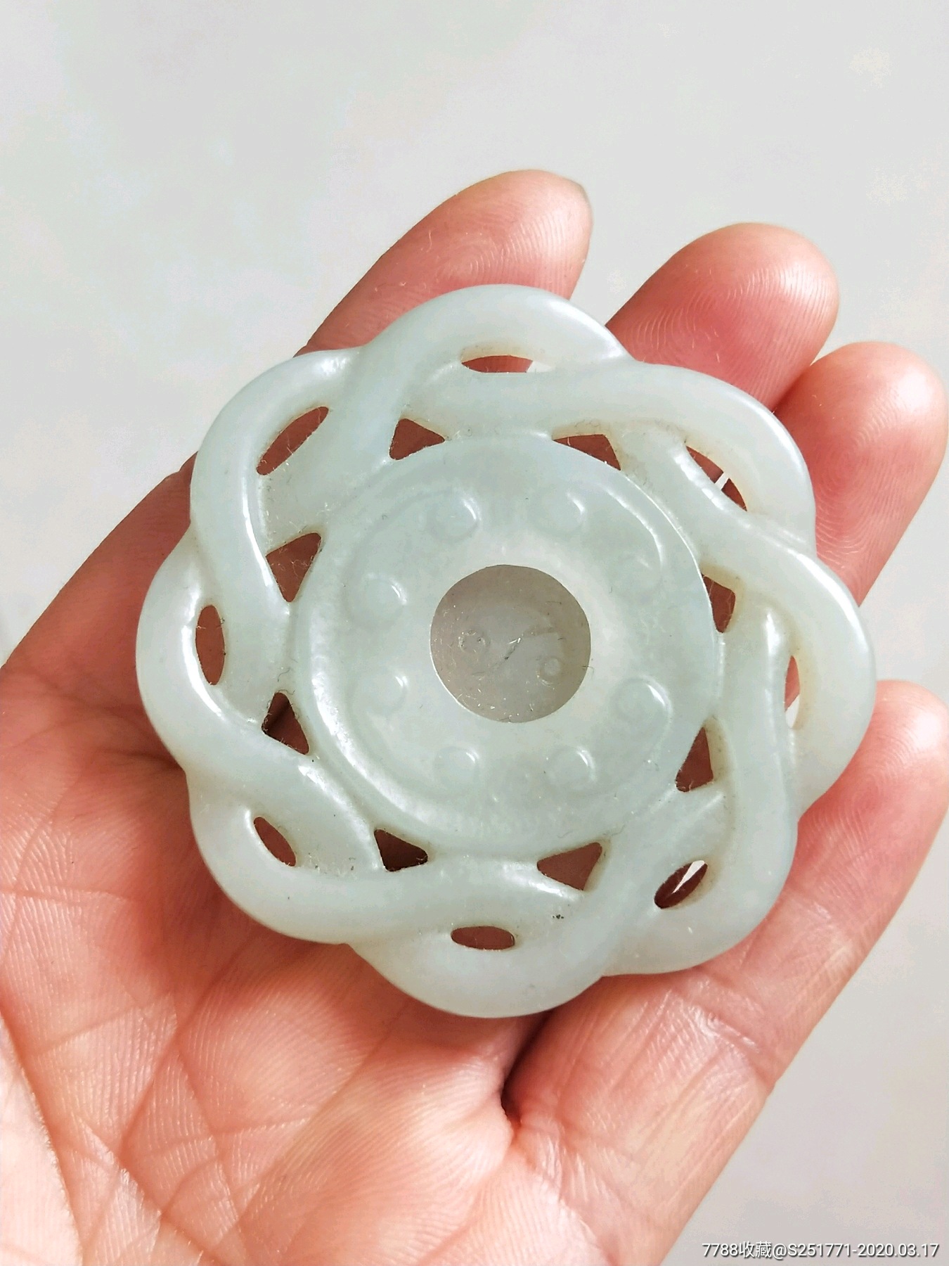 清代和田玉时来运转转心佩