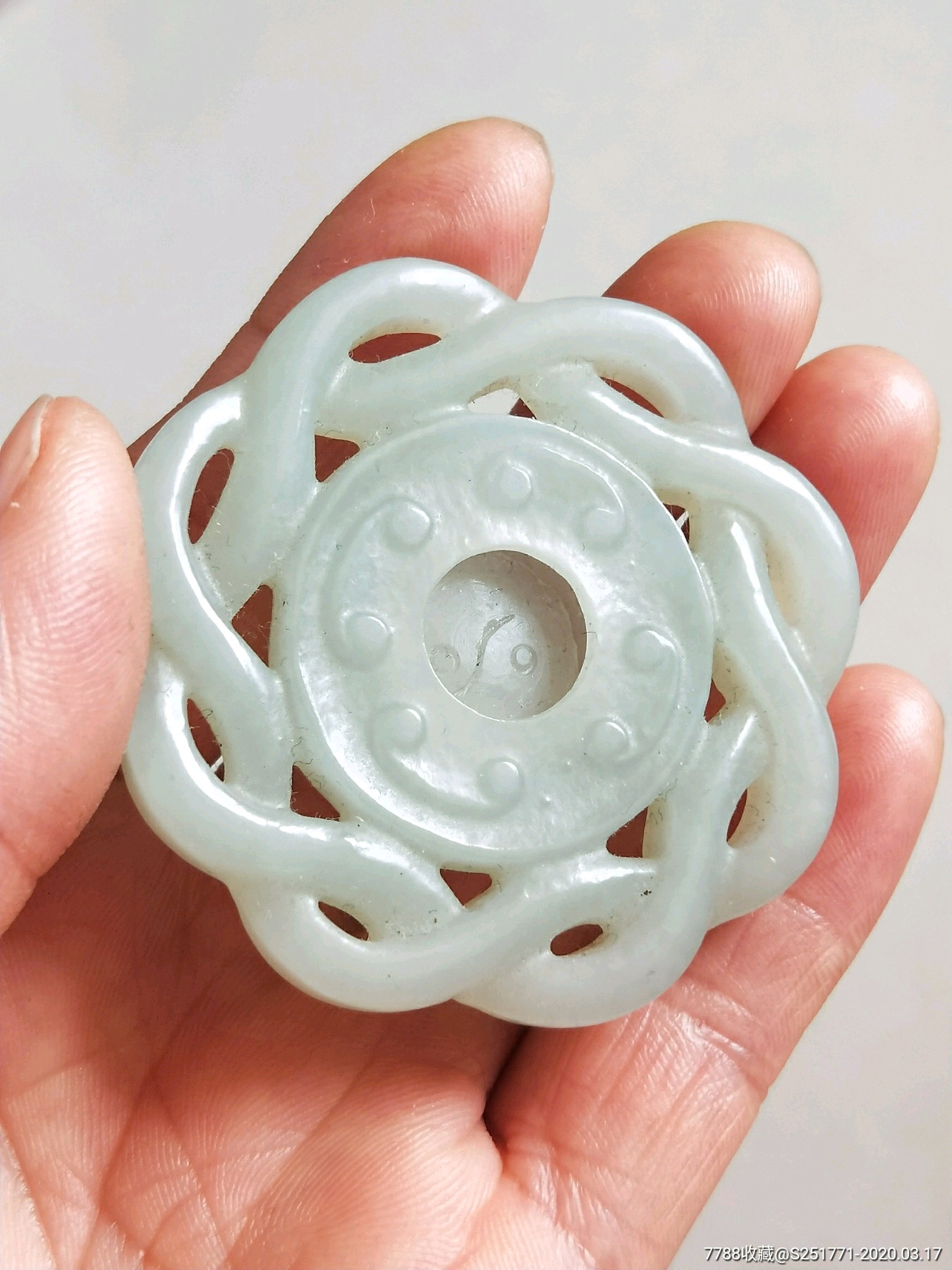 清代和田玉时来运转转心佩