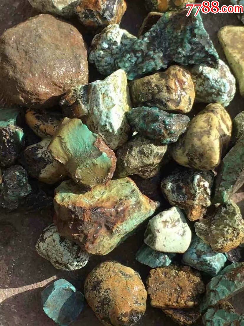 湖北原矿绿松石毛料.重:163克