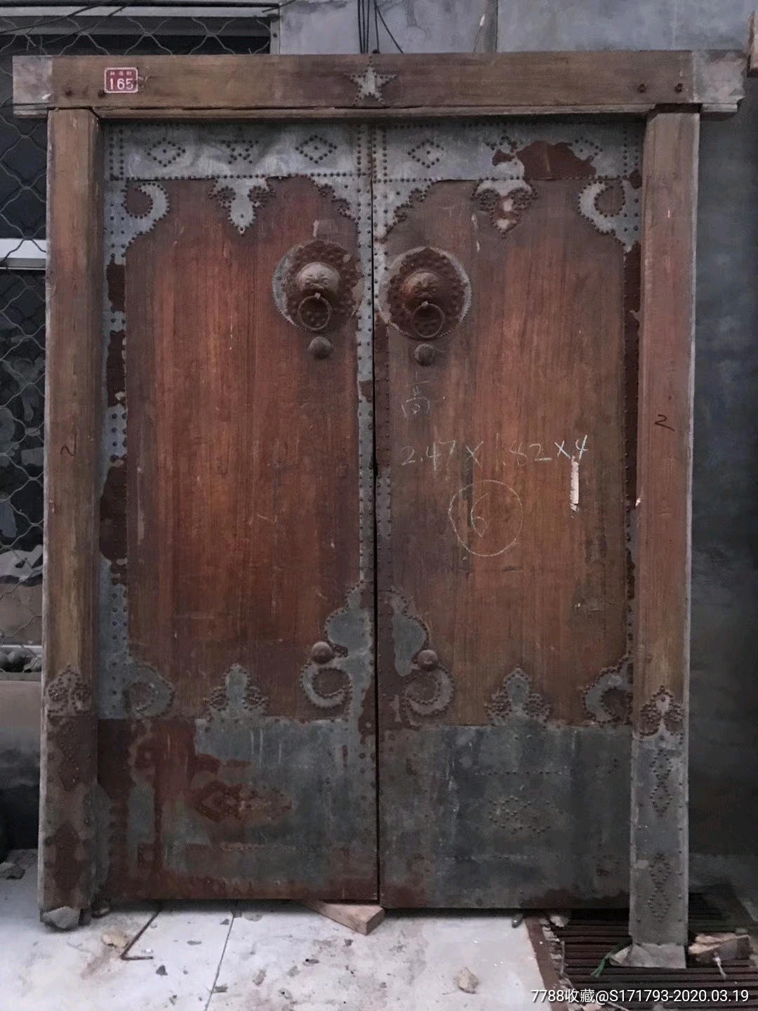 民国榆木老大门