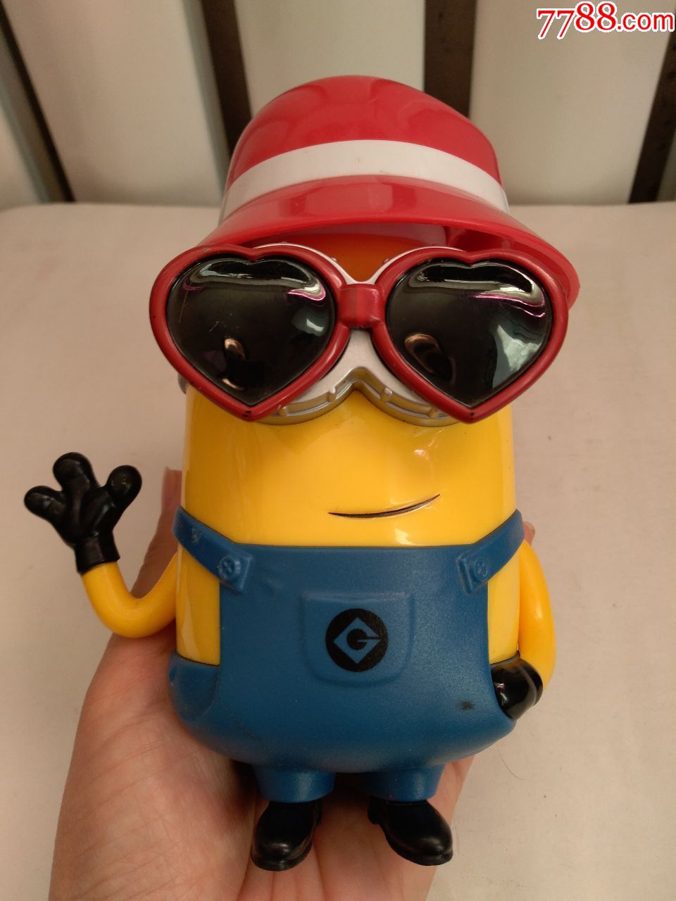 肯德基(kfc)限量玩具,酷酷的小黄人,个头大,完好,佳品,点图可放大