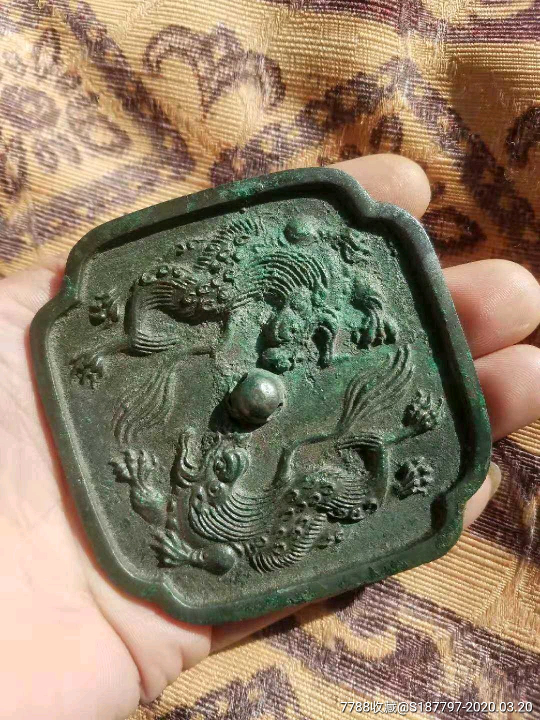 辽代青铜双狮小铜镜