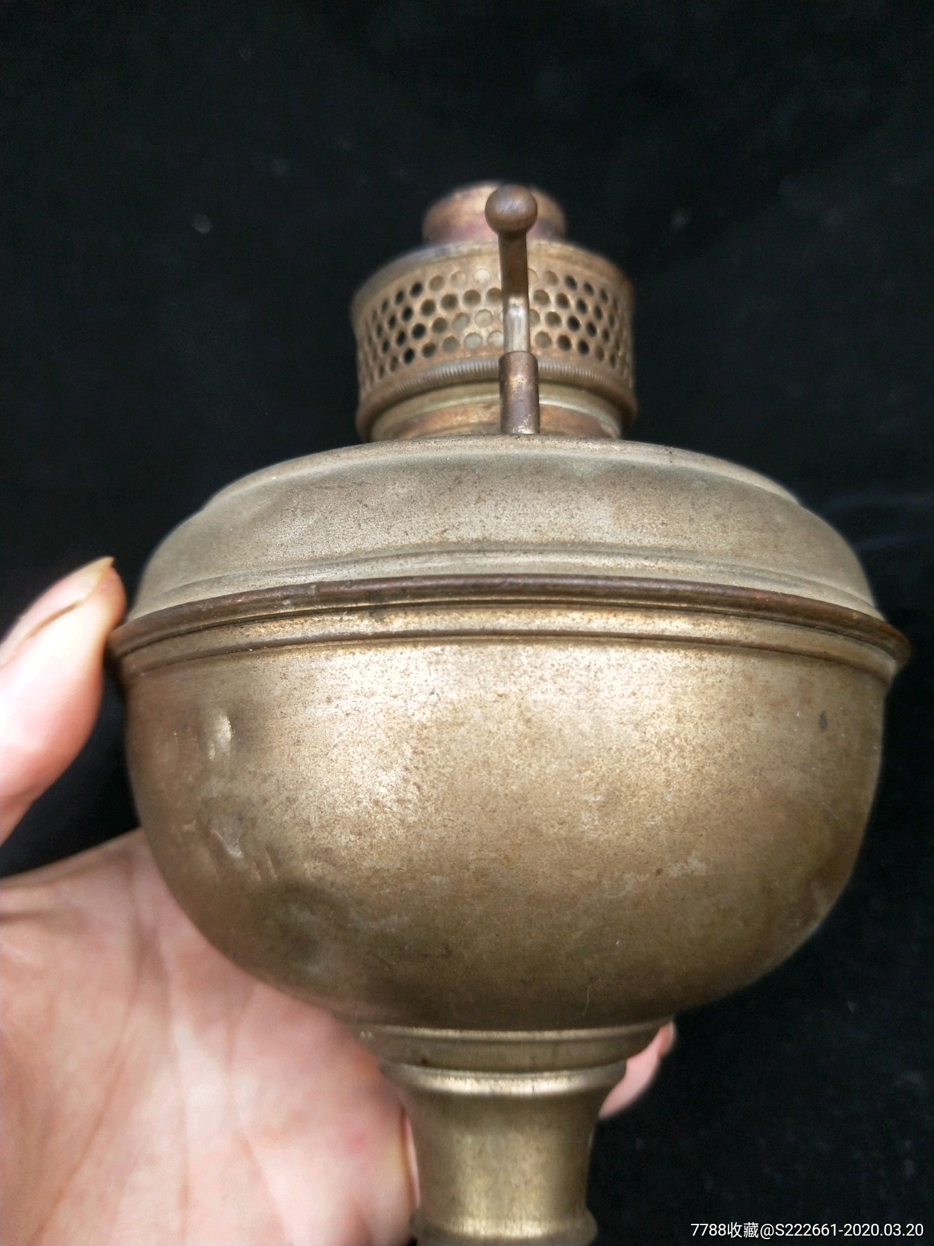 几十年老铜油灯