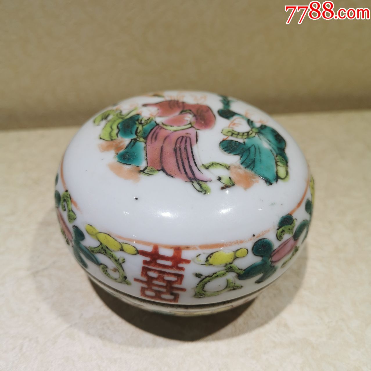 清代粉彩粉盒古玩老瓷器人物故事喜字盒