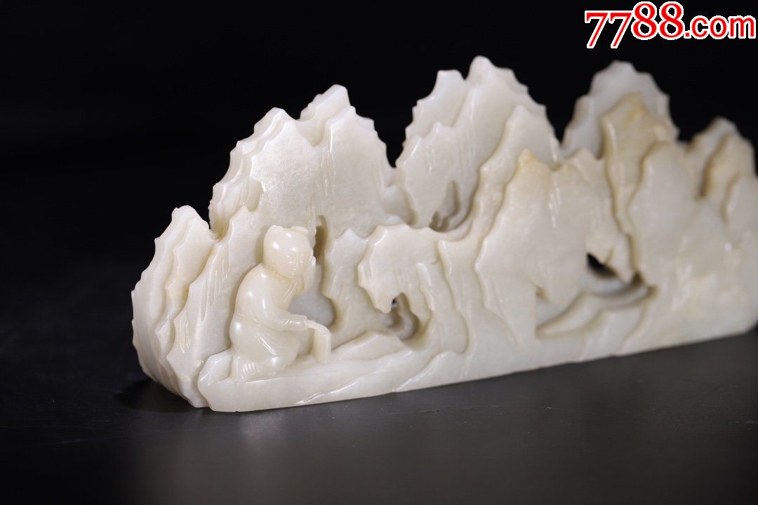 旧藏清代和田玉高浮雕山子摆件
