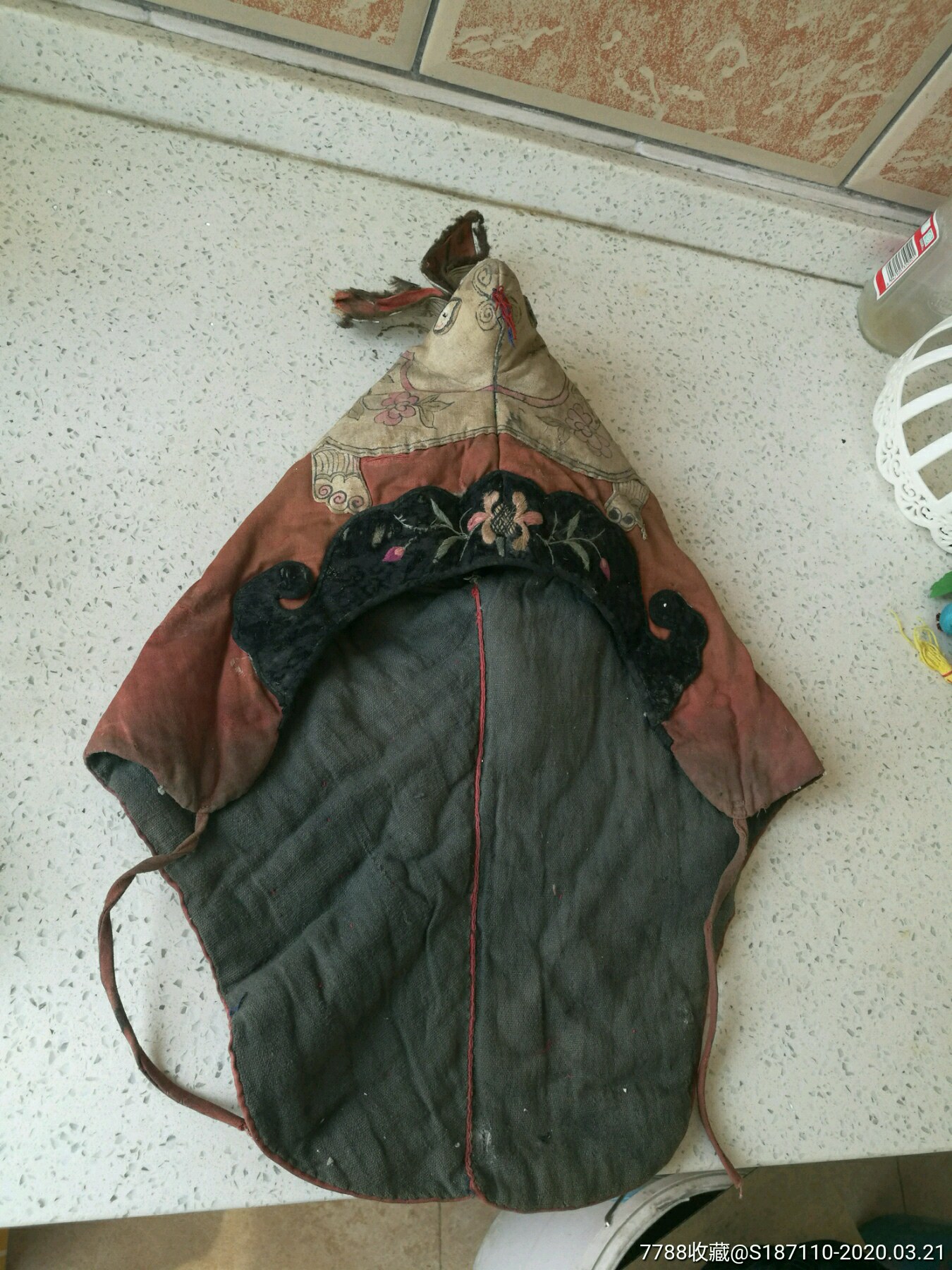 清代兔子型儿童棉帽