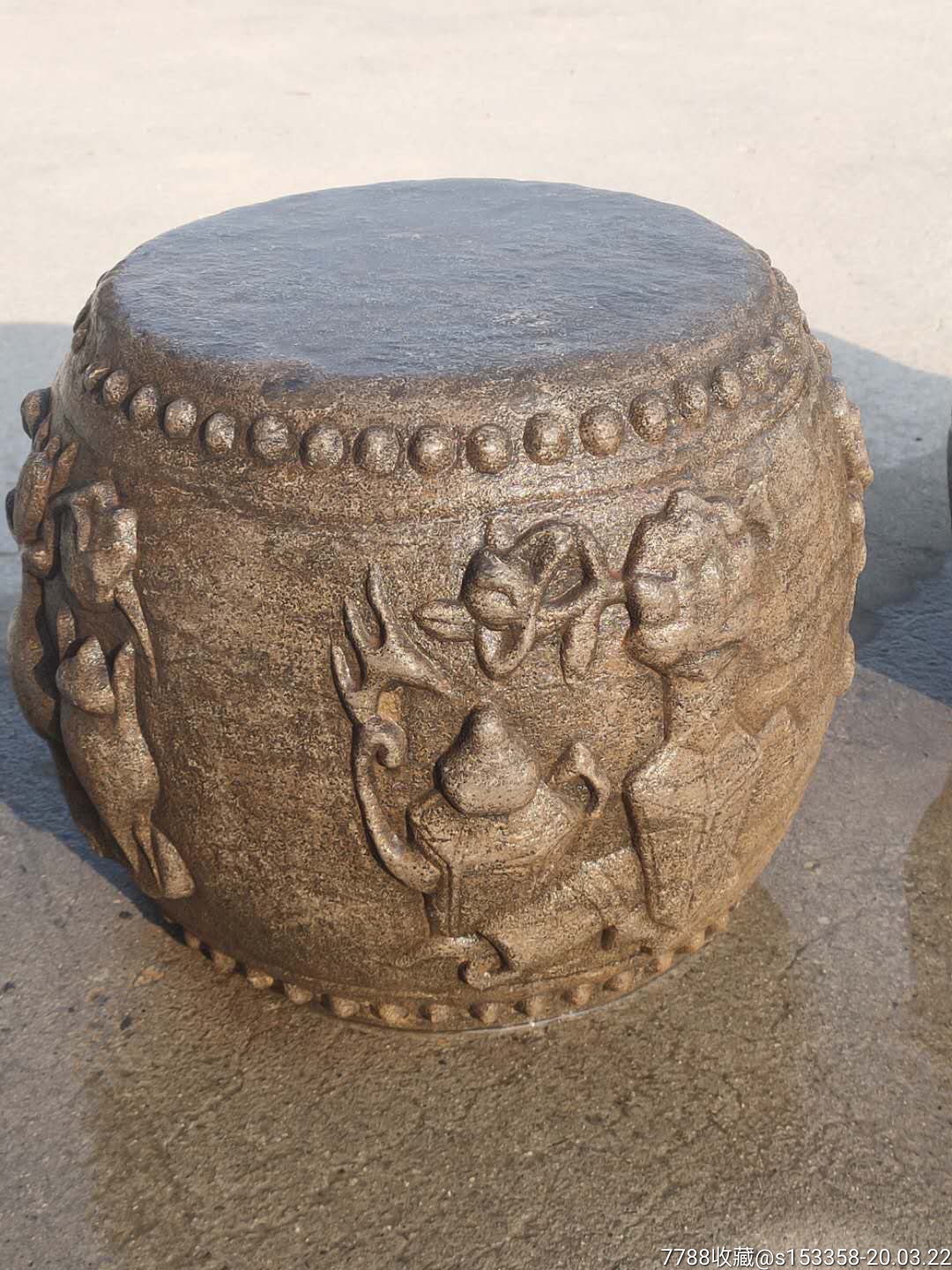 清代高浮雕满工青石石鼓一对_价格2800.