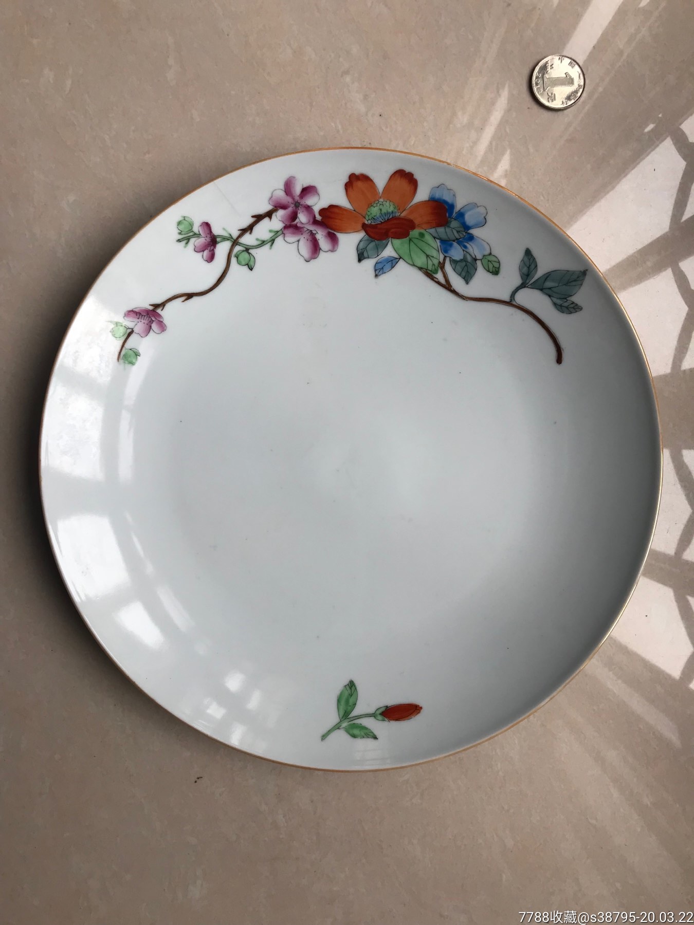 七十年代粉彩花卉大盘子