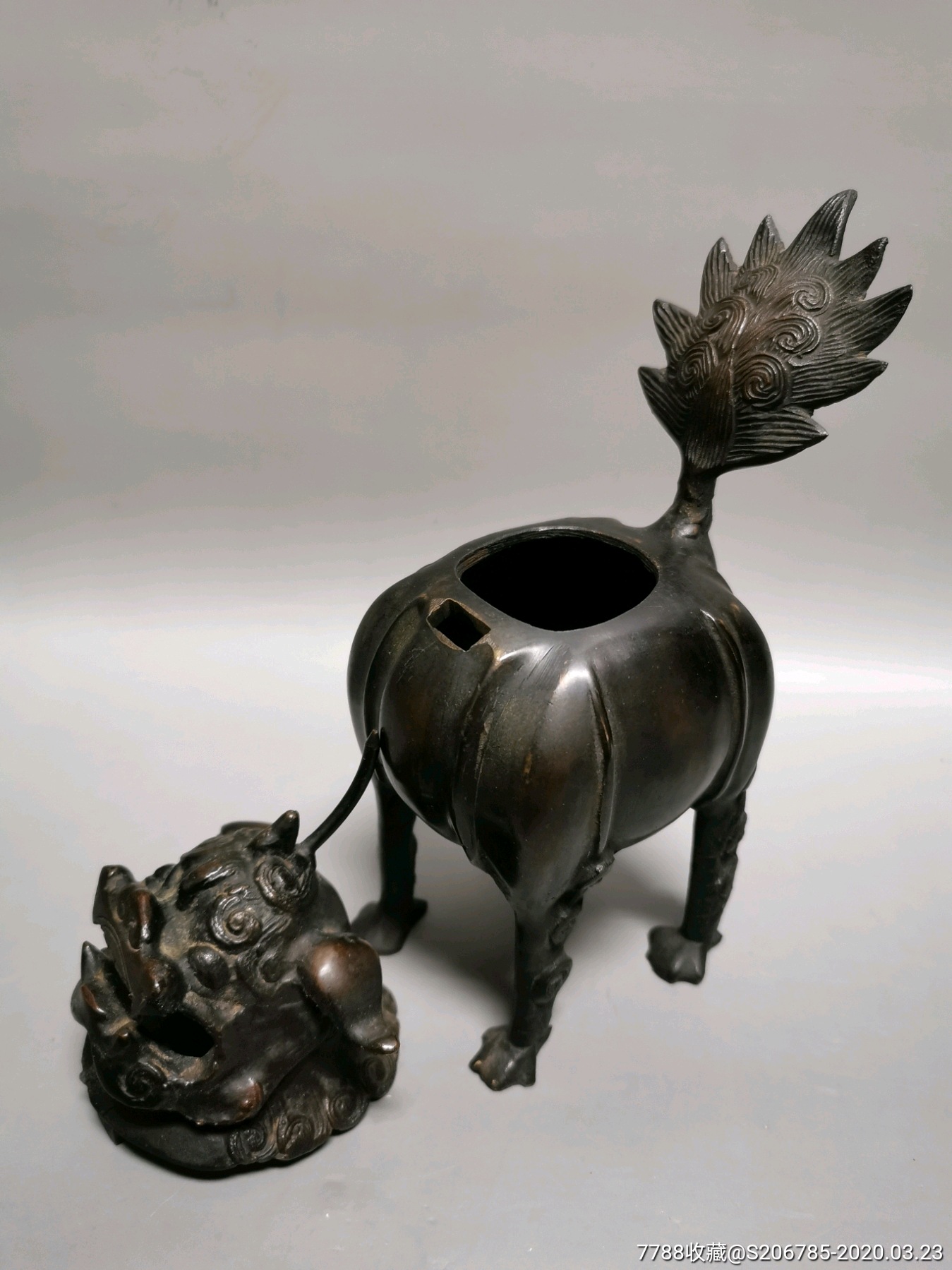 晚清民国,纯铜麒麟香薰,全品,包浆浑厚