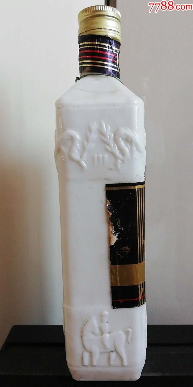 《龙泉春牌龙泉春酒》