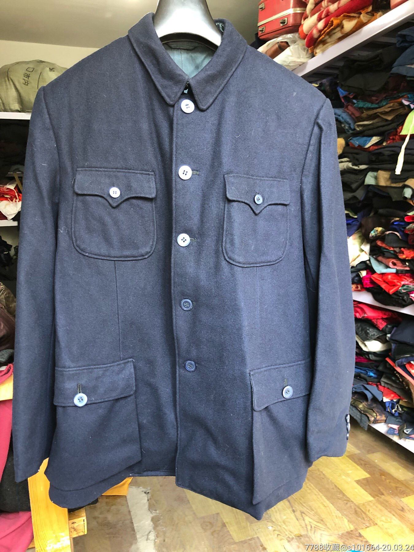 老式毛呢中山装