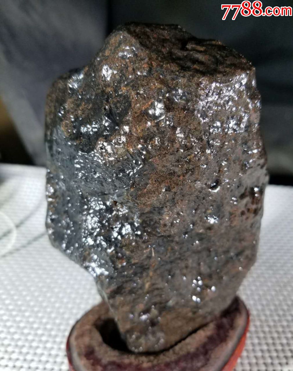 3711新疆碳质球粒陨石陨铁2.2斤
