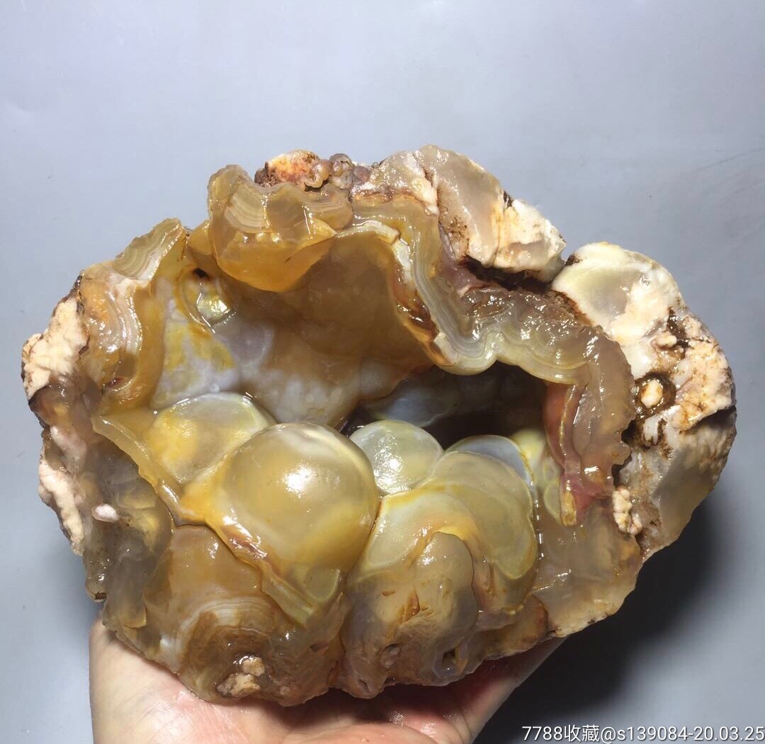 阿拉善玛瑙原石摆件,4斤半多了