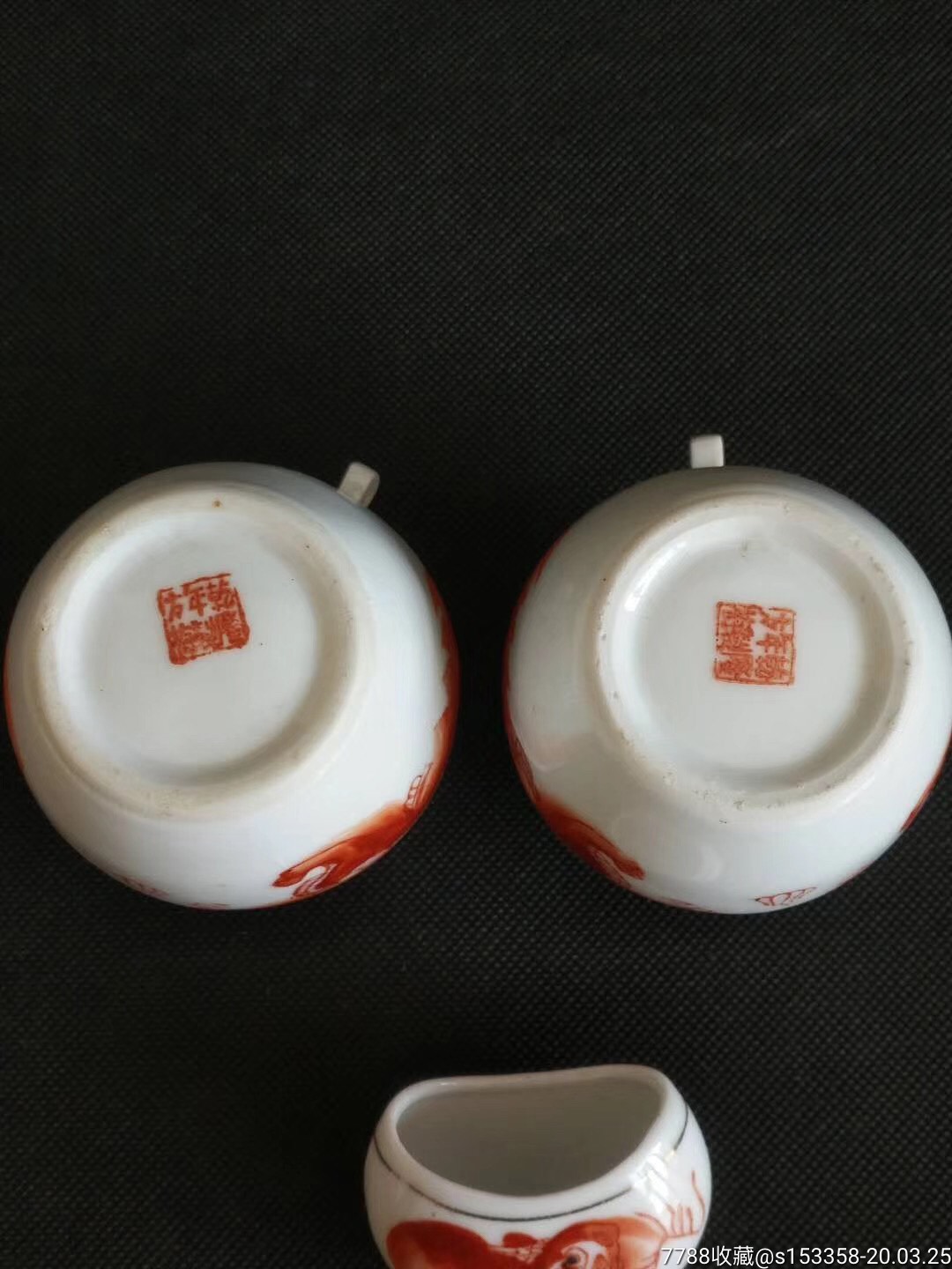 乾隆年制手绘鸟食罐一套