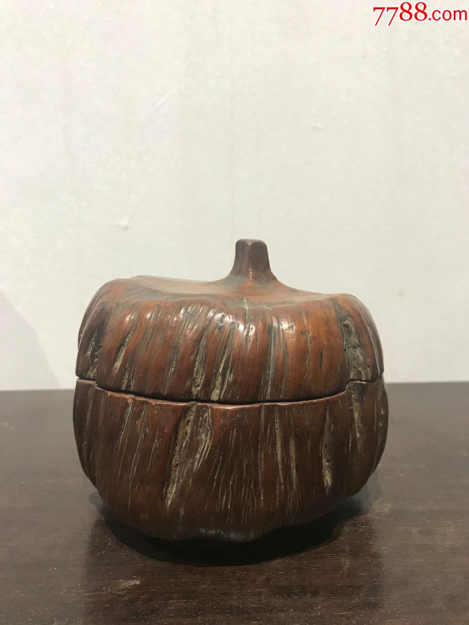 清代木雕随型南瓜罐
