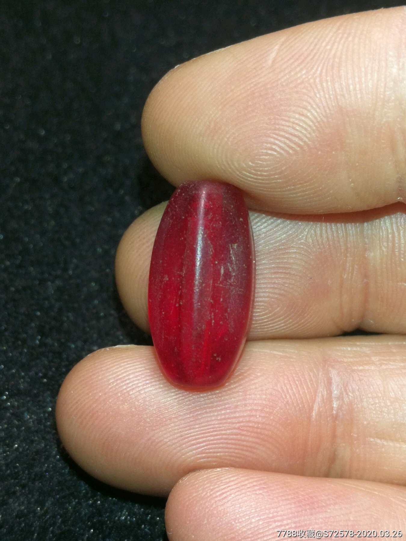 清代宝石红琉璃瓜棱珠