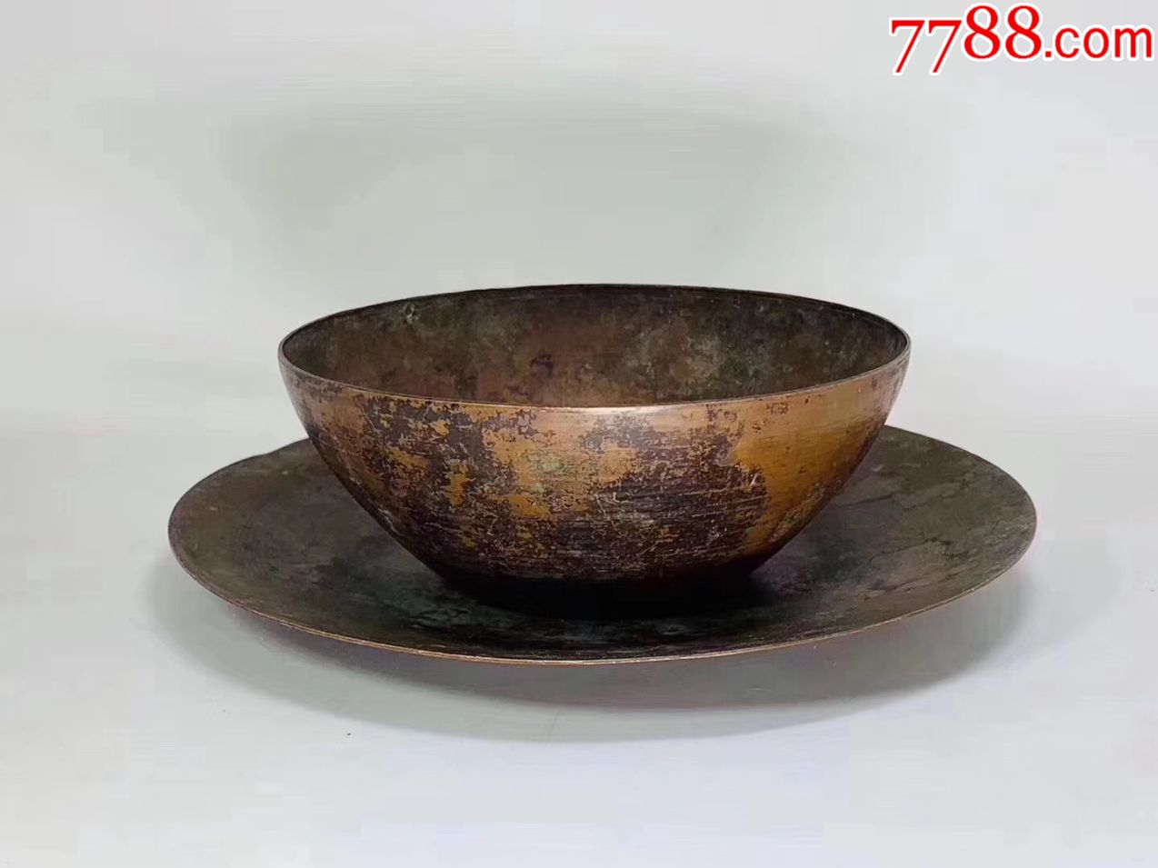 唐代弦纹圈底青铜盏一套