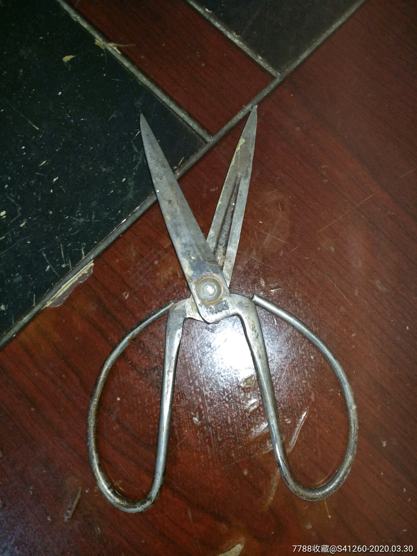 老王麻子锻打夹钢剪刀