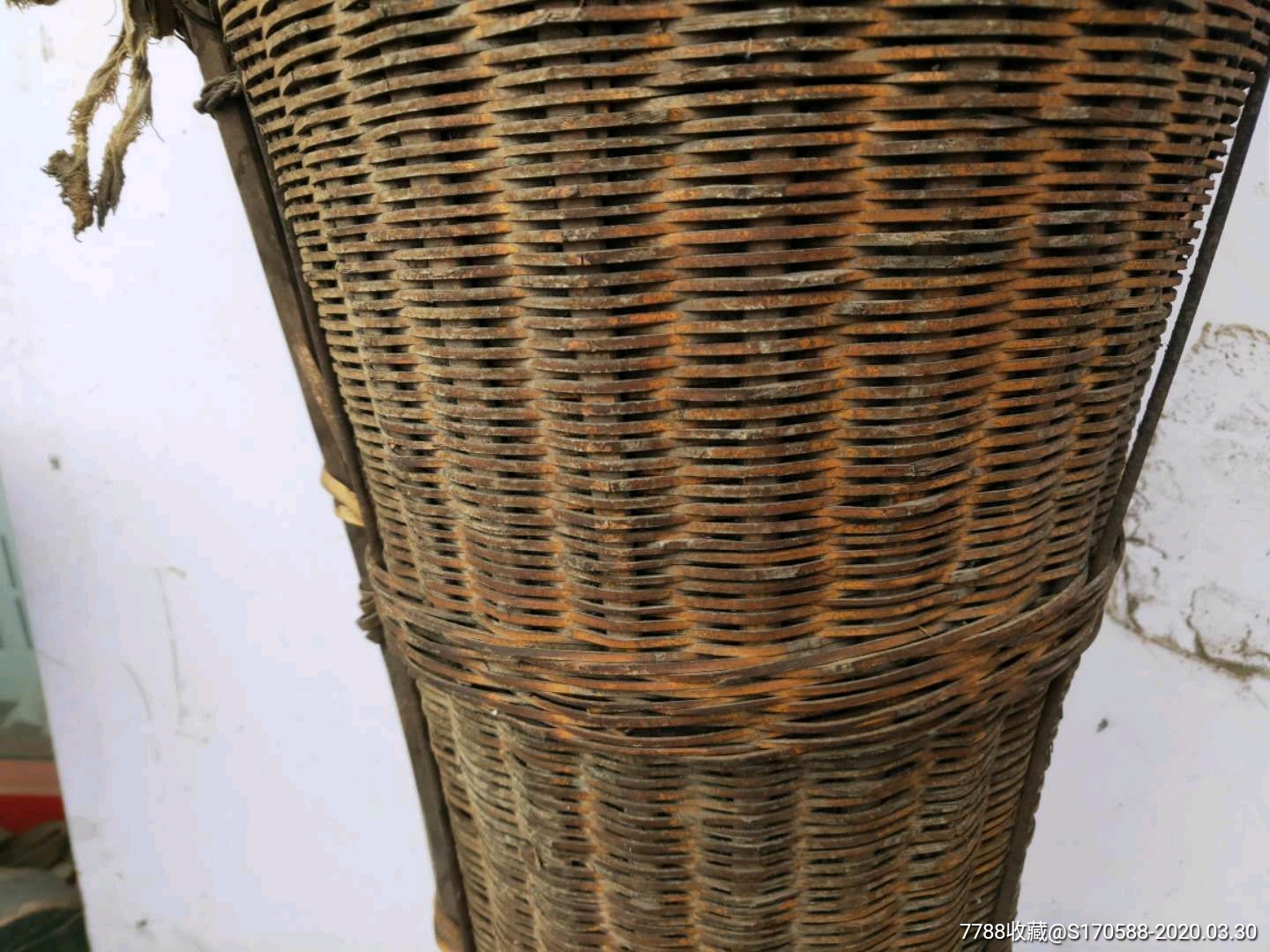 清代上山采药挑子一套,纯手工编制,样式精美,包浆一流,品相如图