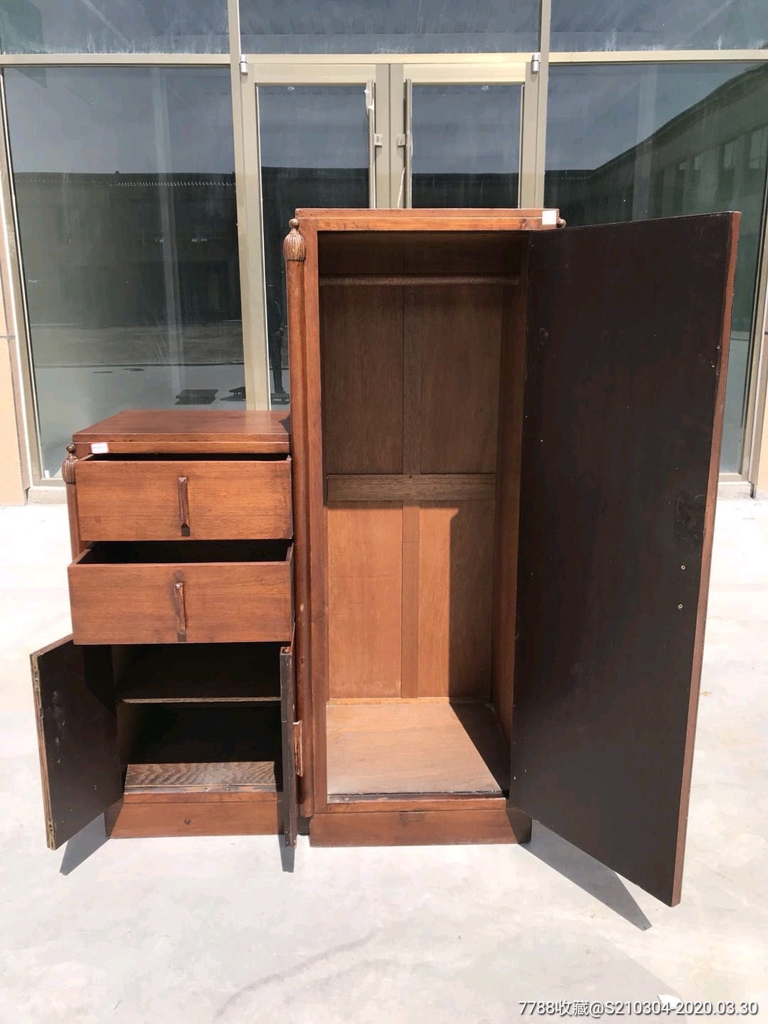 老柚木高低柜,木质上乘,木纹清晰如行云流水,包浆老道,完整包老