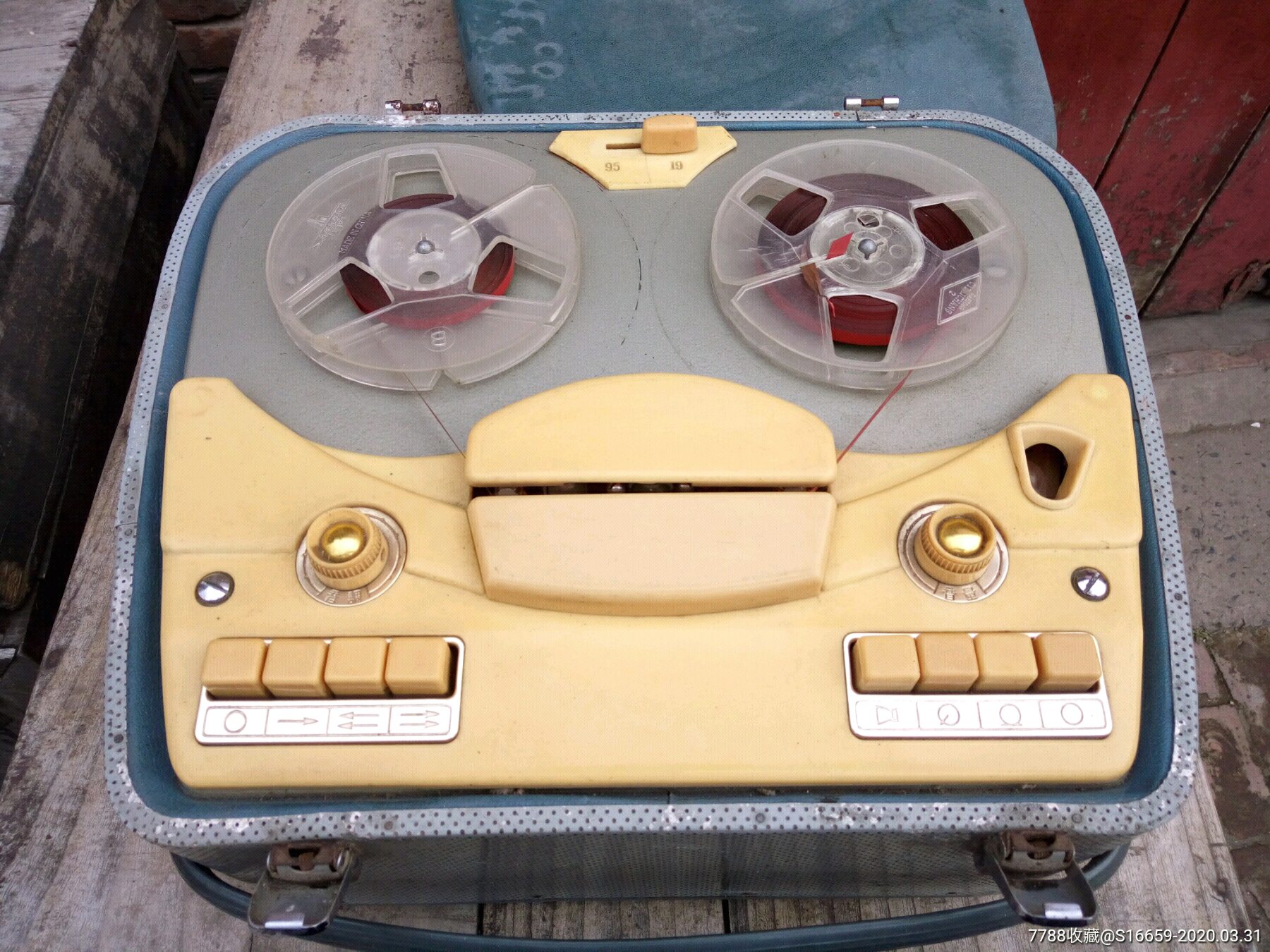 老上海收录机磁带开盘式老录音机