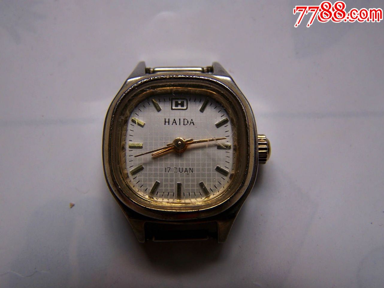 17占h3121型上海三厂(海达)金色女表.保存很新,点图可放大