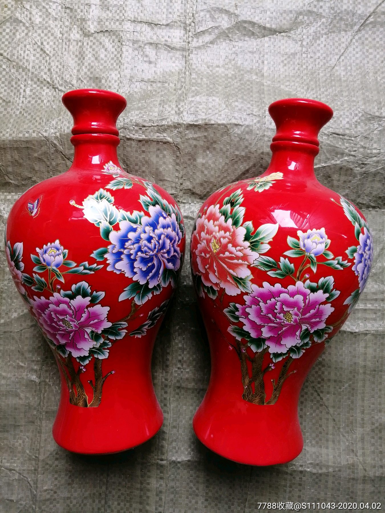 珍藏版花开富贵3斤大酒瓶空酒瓶网上孤品一对合售