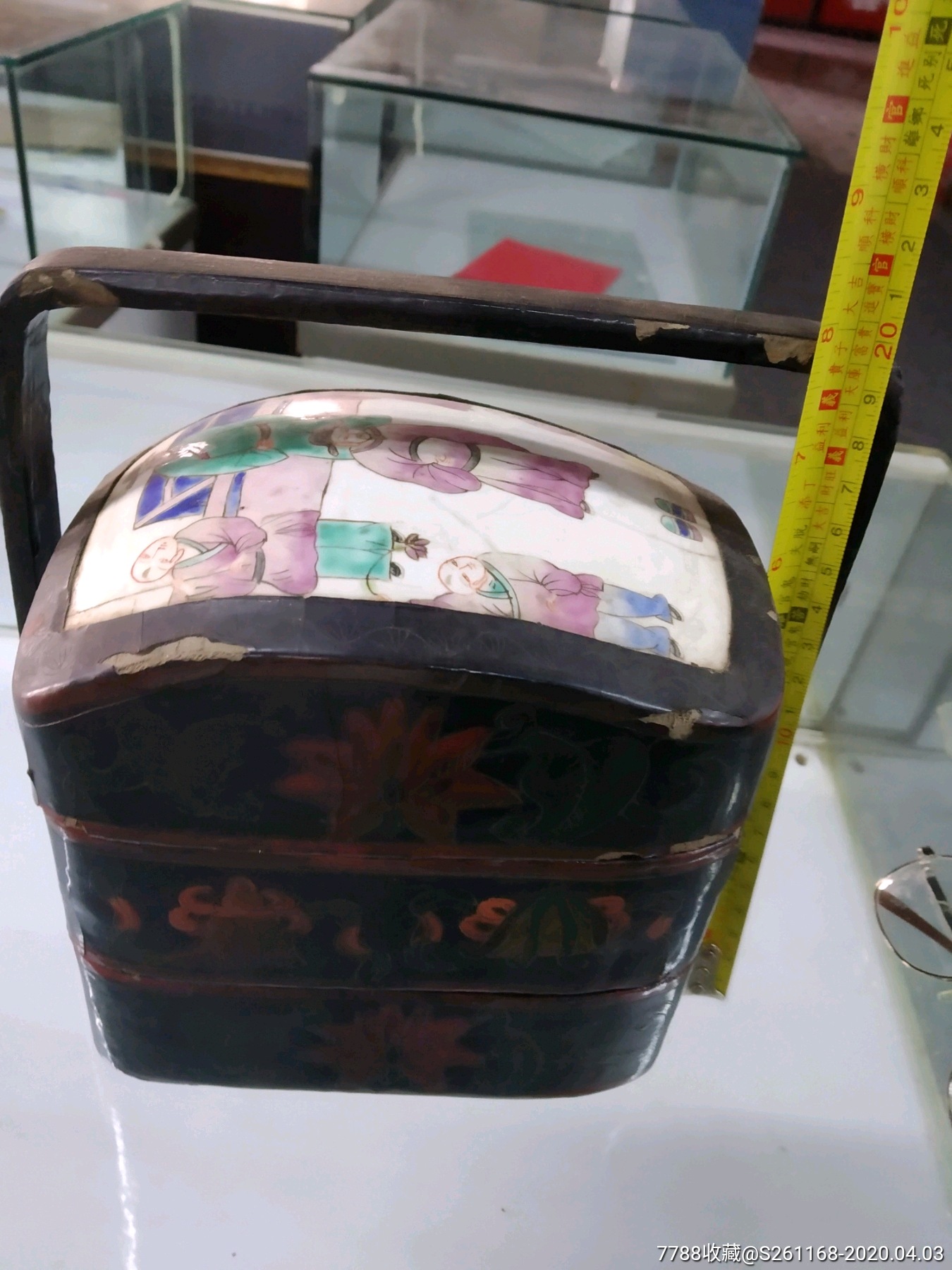 民国漆嵌瓷片食盒