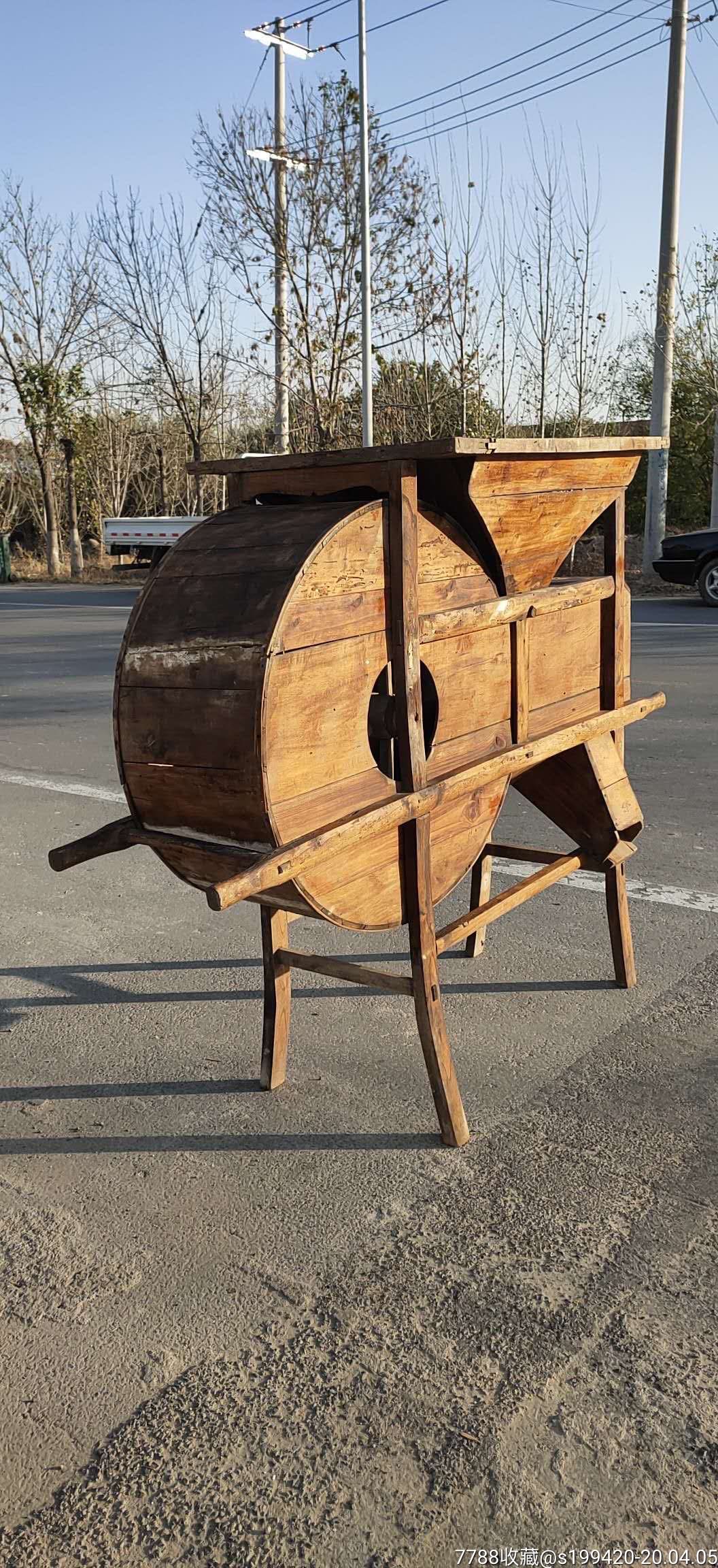 下乡收稻谷吹风去皮机.完整包老,正常使用.980元不议价不包邮