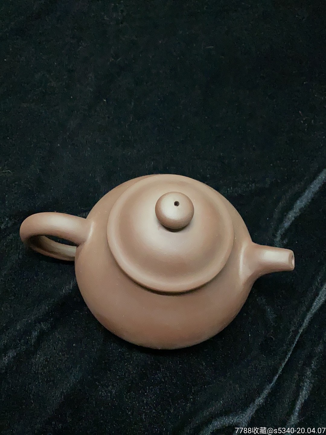 紫砂壶一枚崔国云制