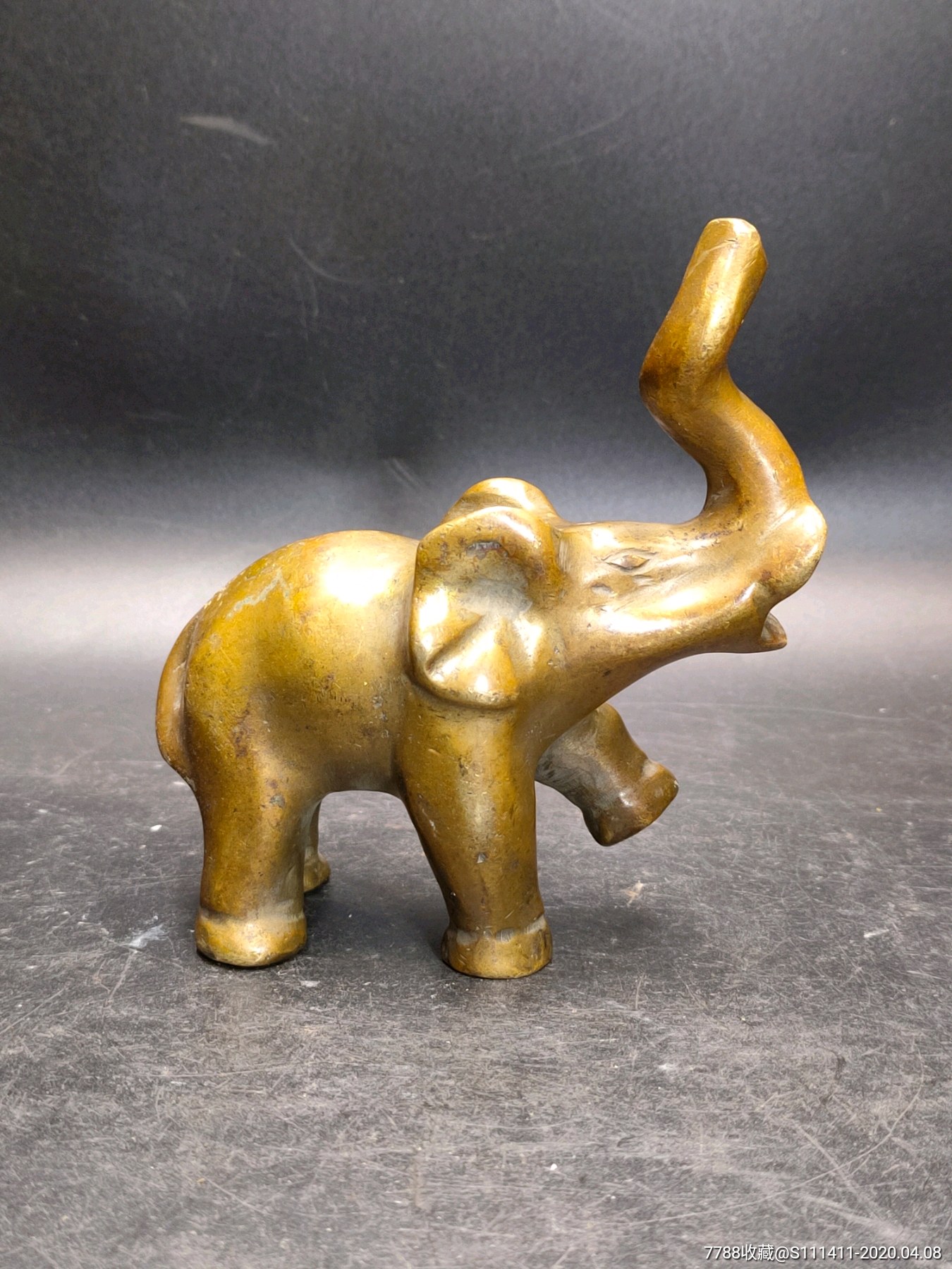 大象铜摆件