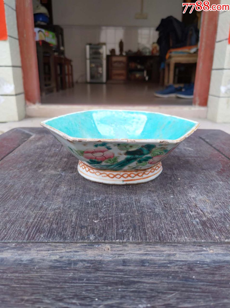 一个清代同治六角粉彩牡丹大碗_旧瓷器_聚古堂【7788旧书网】