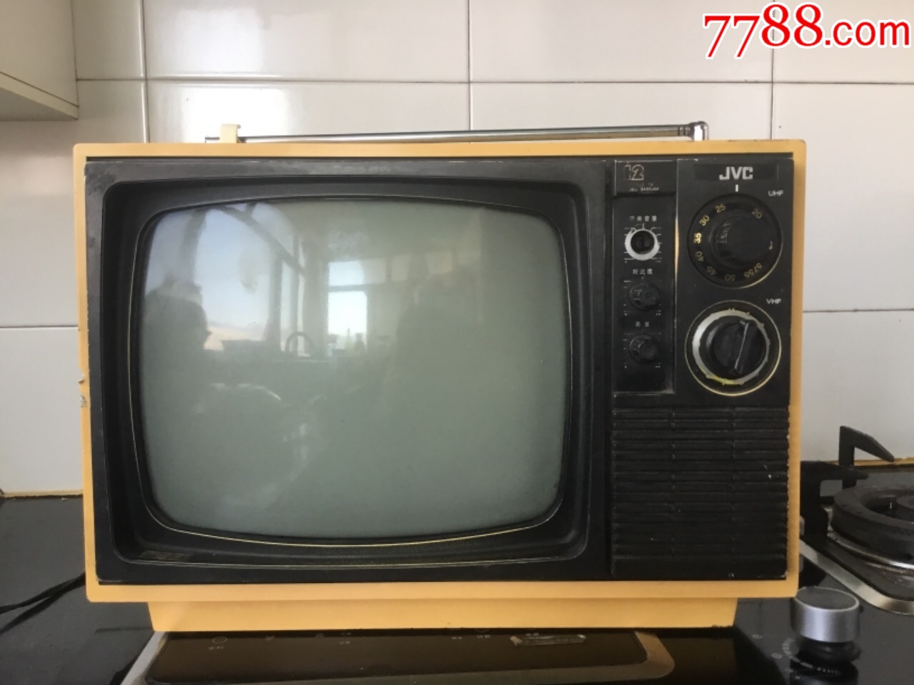 日本jvc12寸黑白电视机