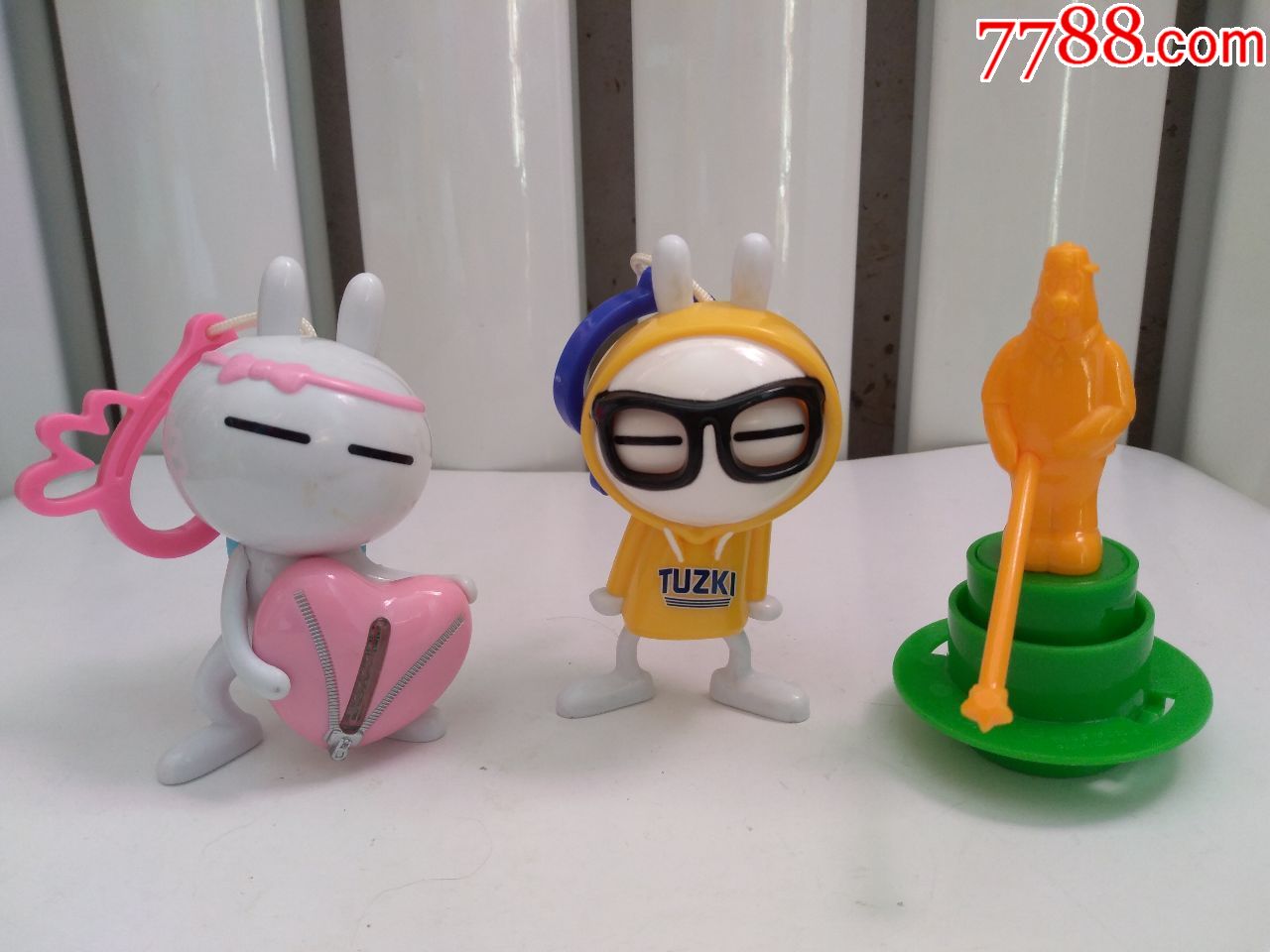 肯德基kfc限量玩具流氓兔2012年两个奇奇三个合售点图可放大