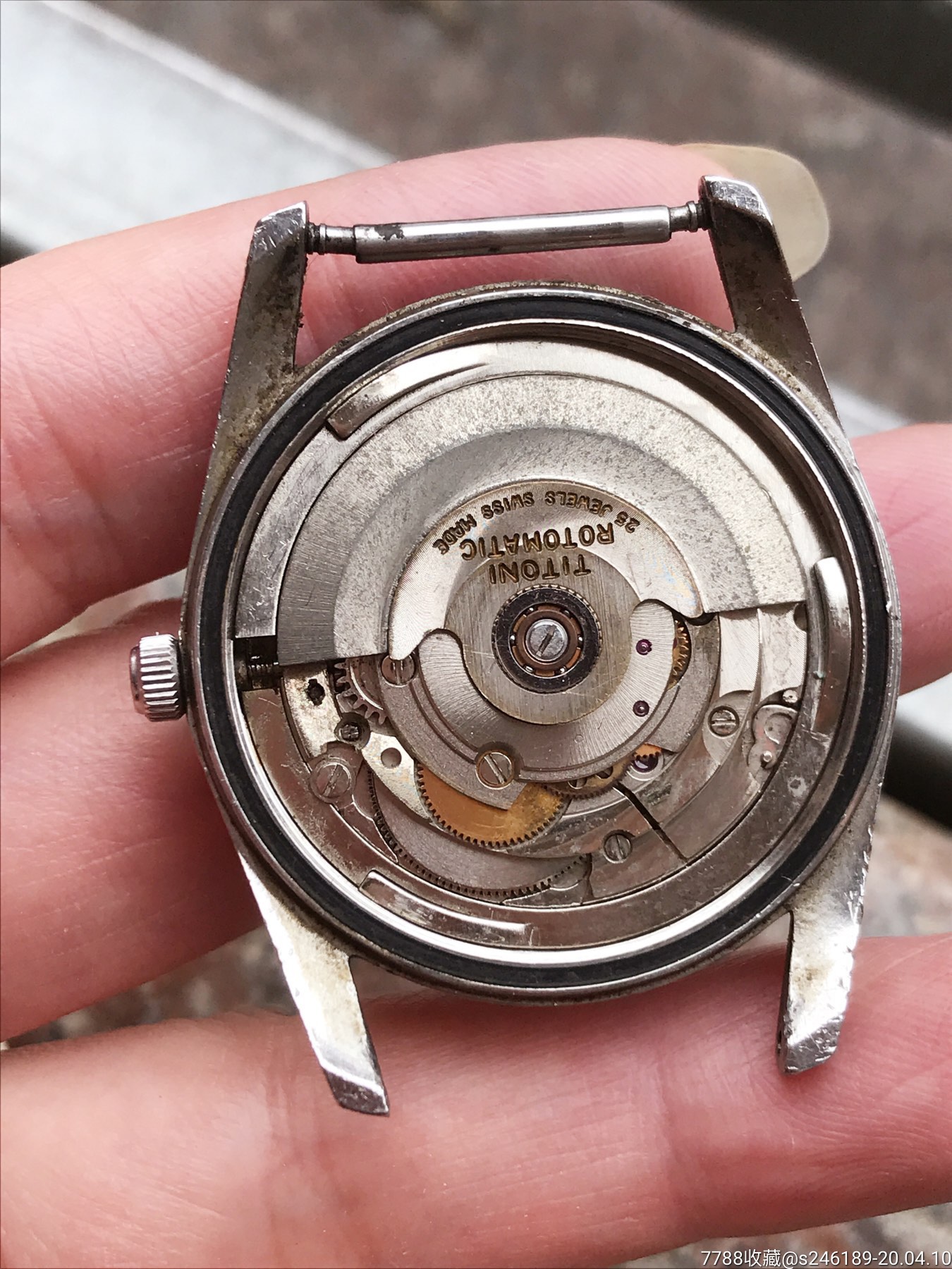 梅花搭瑞士2824机械机芯