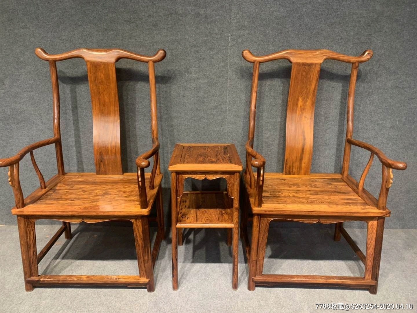 黄花梨木大号四出头三件套