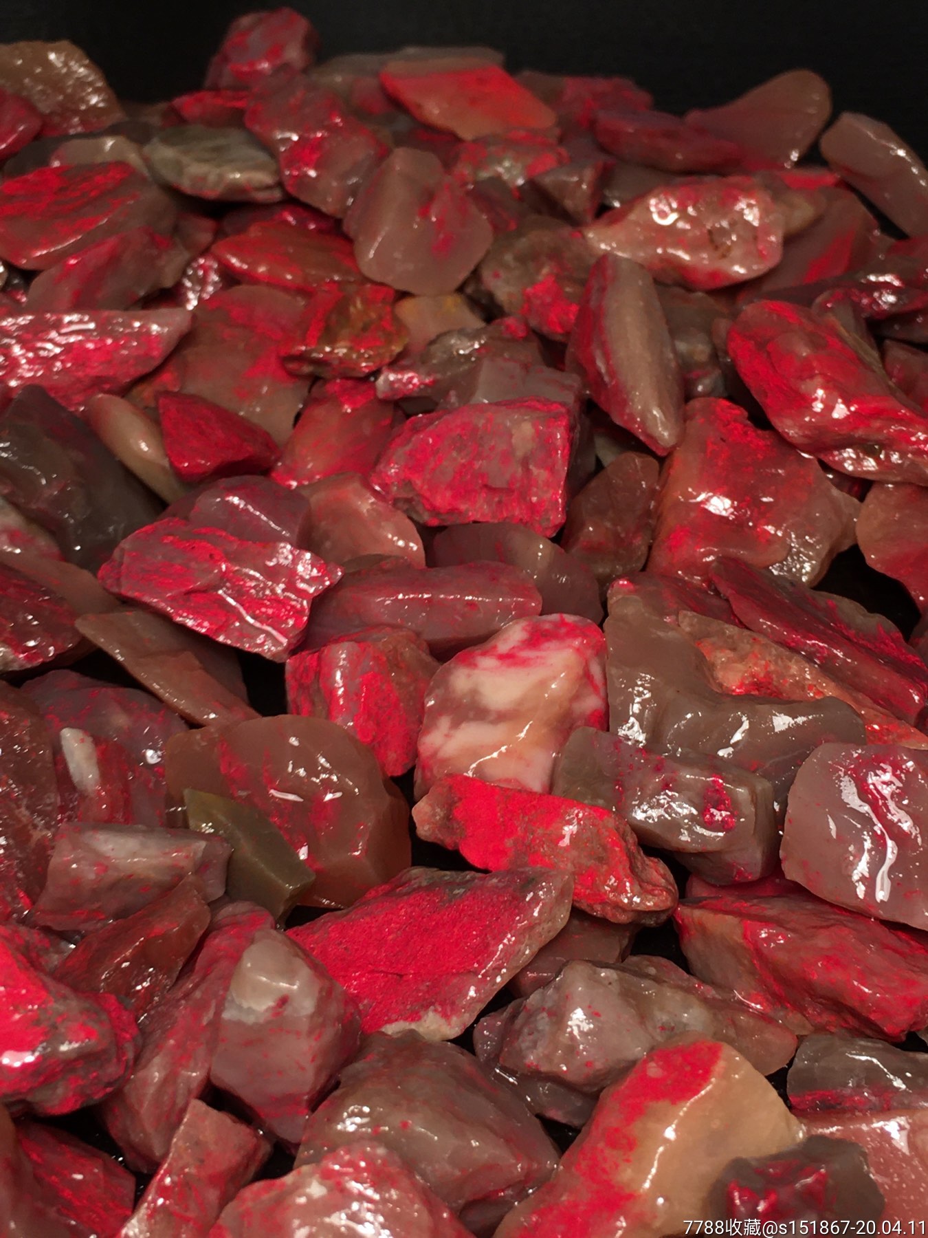 极品昌化鸡血石,共500克,血色鲜艳无比,质地细腻舒适,收藏首先