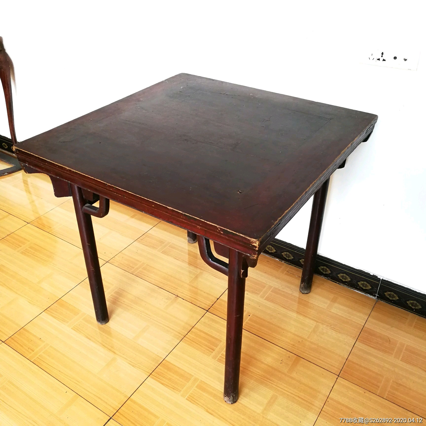 民国四方老餐桌