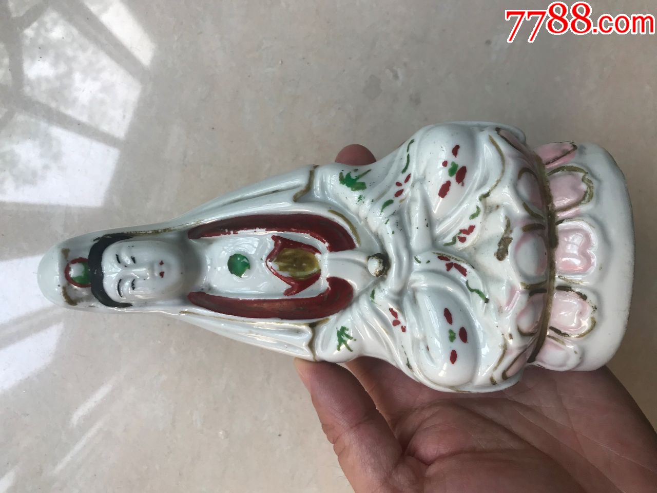 七八十年代粉彩观音瓷像