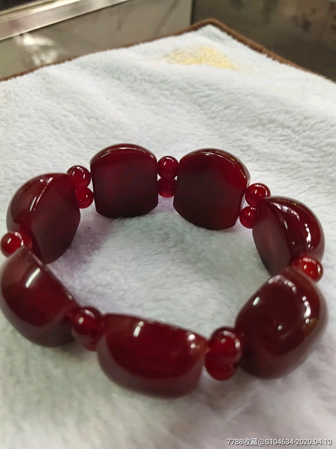 天然红玛瑙手串