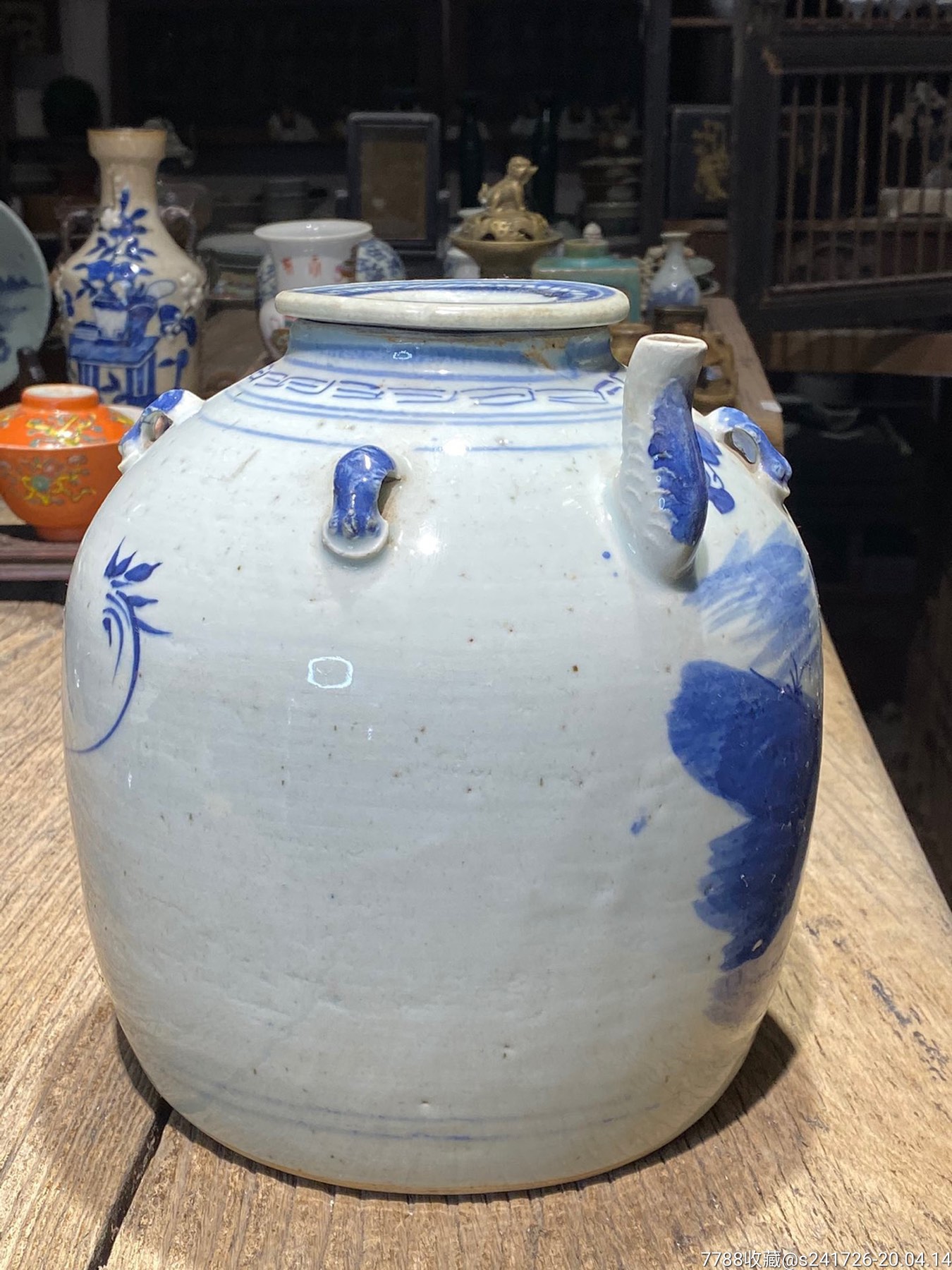 8838清中嘉道时期『麒麟送子』纹饰青花人物四系大茶壶