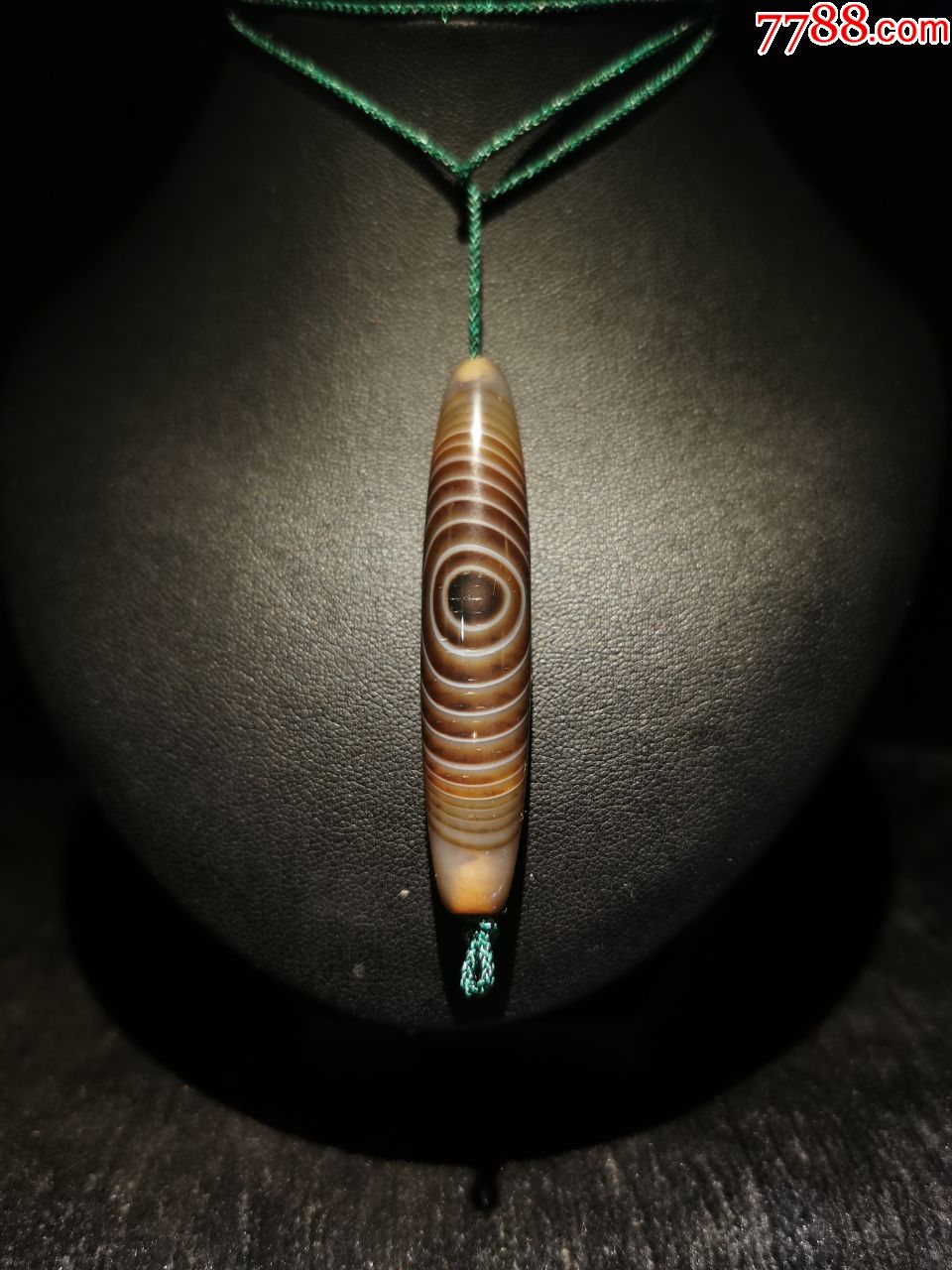 独一无二"秘境之眼"天然天眼天珠,玛瑙玉髓天珠,正中心部位自带黑色