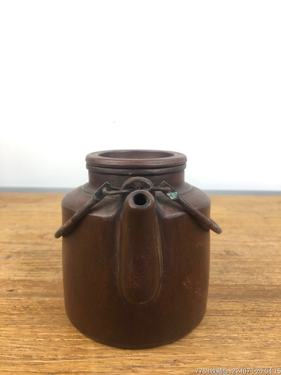 文革紫砂提梁壶,纯铜提手,做工精妙,完整