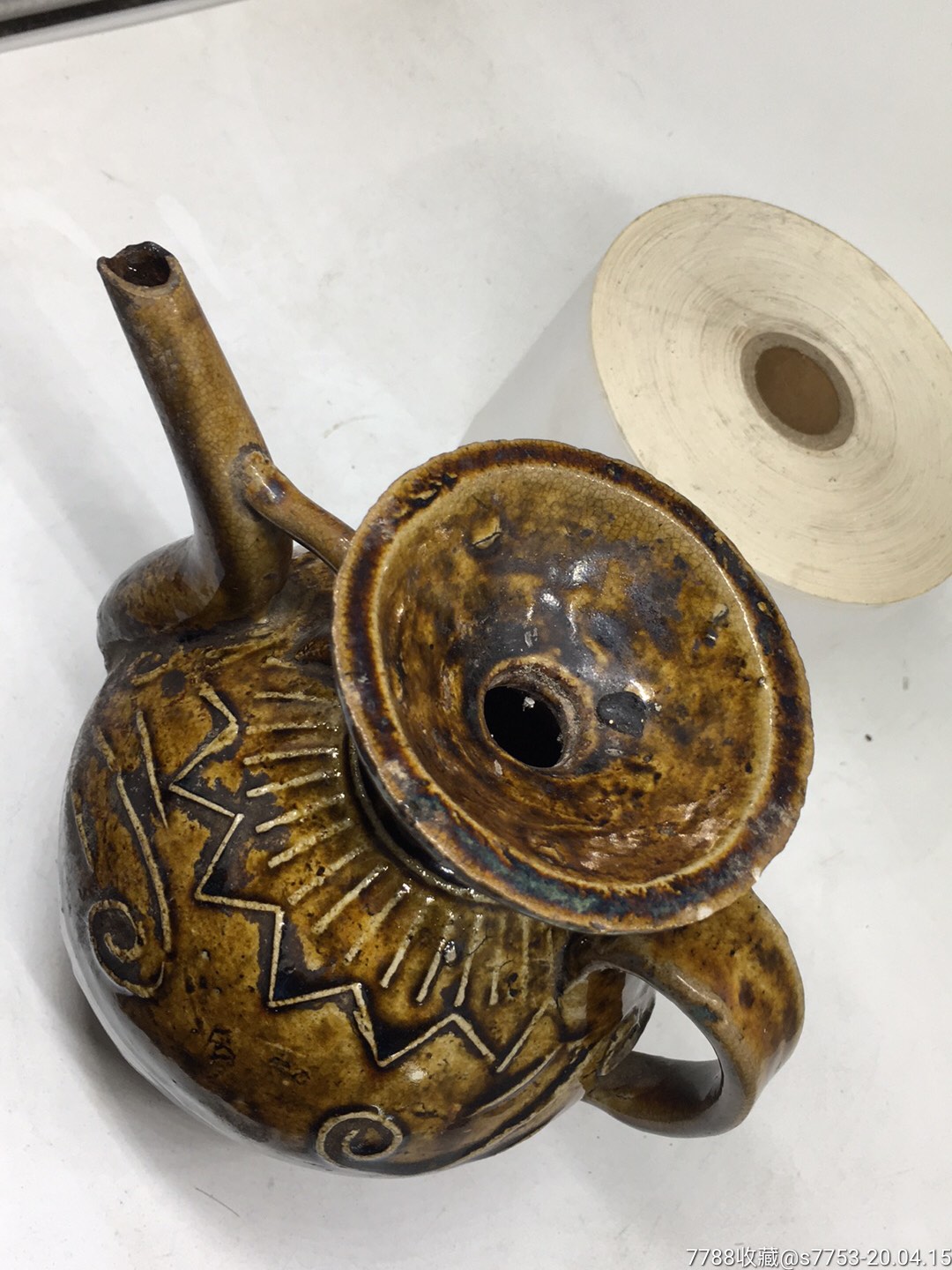 民国时期的油壶或茶壶