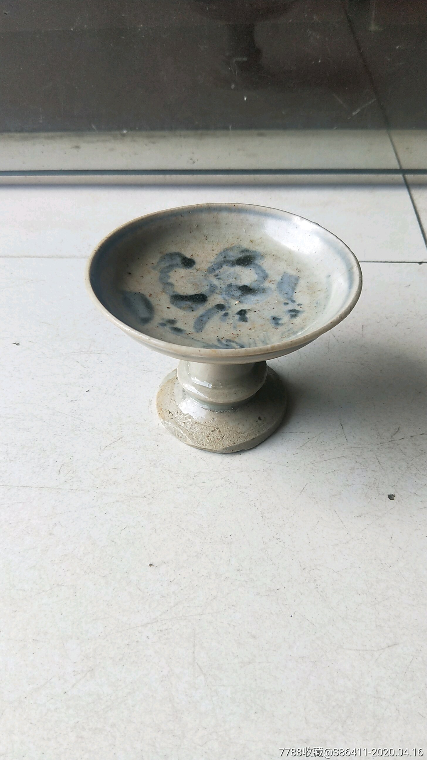 明代青花高脚碟